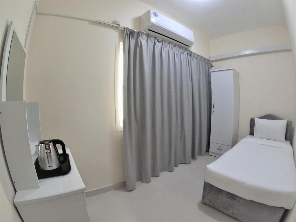 Hor Al Anz Star Residence - Home Stay Dubai Buitenkant foto